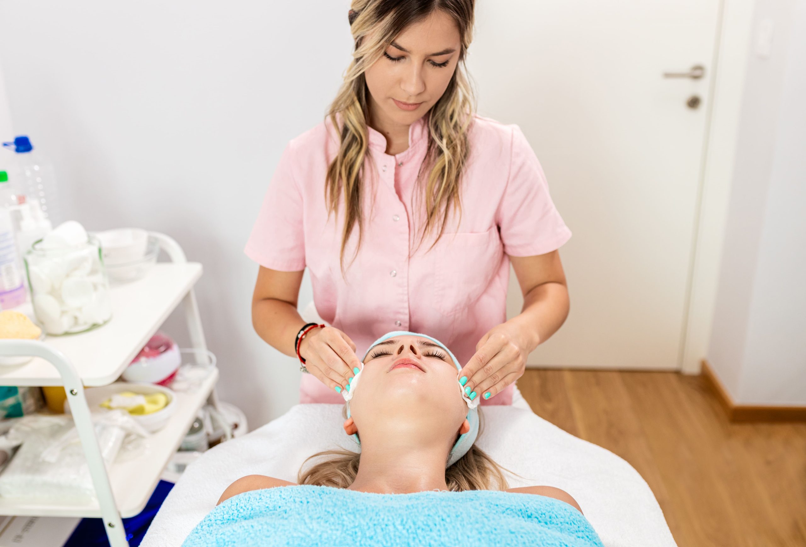 Cómo preparar tu piel antes de un tratamiento de belleza